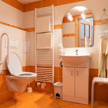Kraselovsky Dvur 3* Kraselov