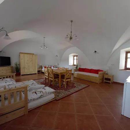 U Sv. Jana - Kraselovsky Dvur Guest house Kraselov