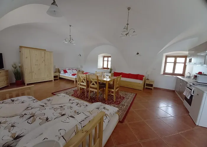 Kraselovsky Dvur 3*