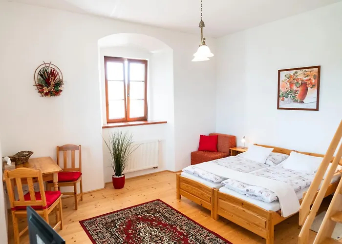 Kraselovsky Dvur 3*
